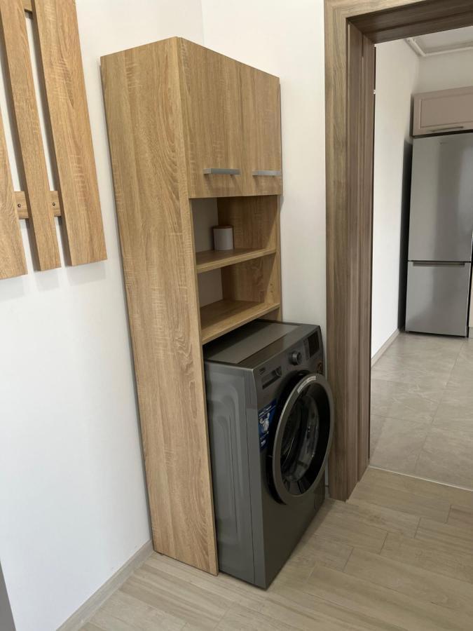 ティミショアラApartament Modern Cu O Cameraアパートメント エクステリア 写真